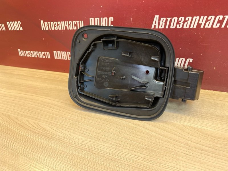 Корпус лючка бензобака - фото 4