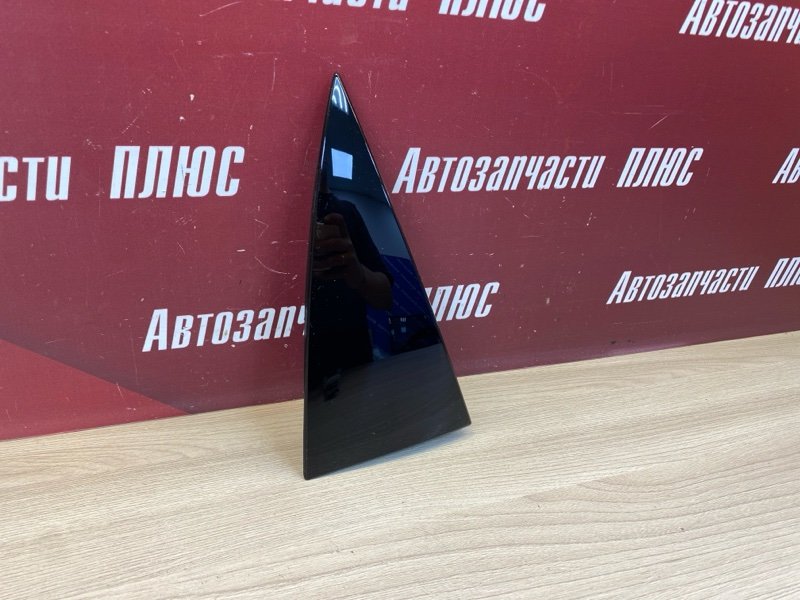 Накладка двери багажника - фото 3