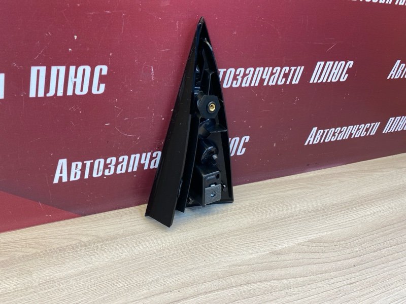 Накладка двери багажника - фото 7