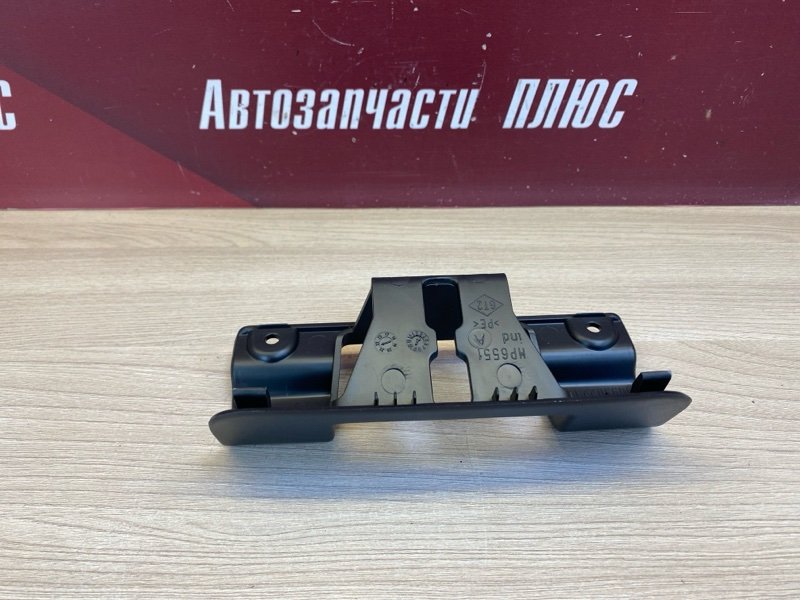 Накладка замка багажника - фото 5