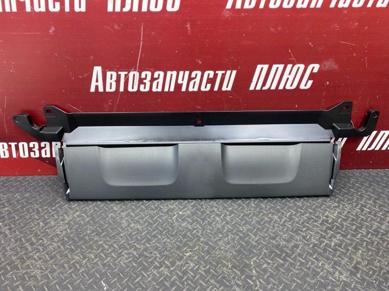 Накладка бампера - фото 1