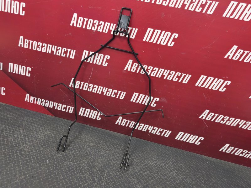 Крепление запасного колеса - фото 3