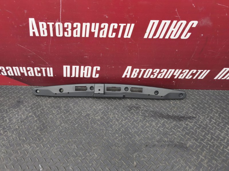 Накладка крышки багажника - фото 1