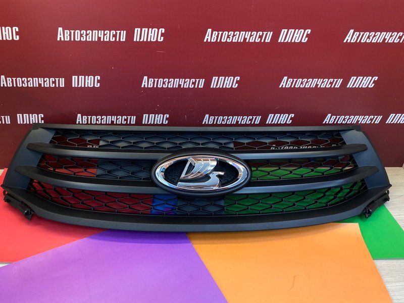 Решетка радиатора - фото 1