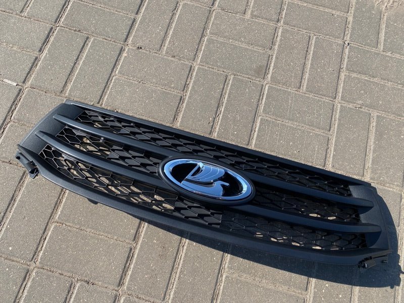 Решетка радиатора - фото 2