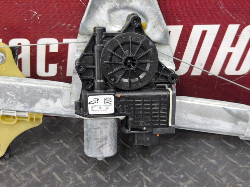 Стеклоподъемник    двери - фото 5