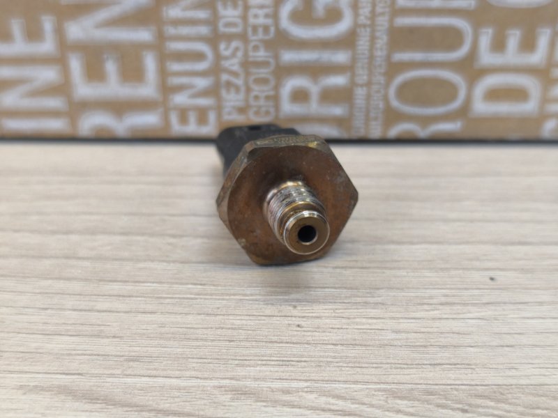 Датчик давления топлива - фото 4