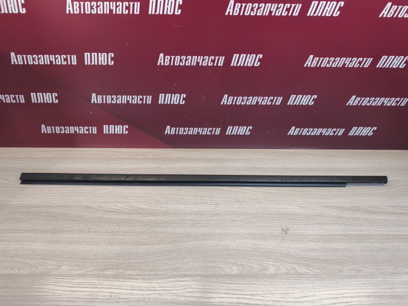 Уплотнитель стекла двери внешний - фото 1