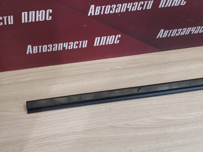 Уплотнитель стекла двери внешний - фото 4