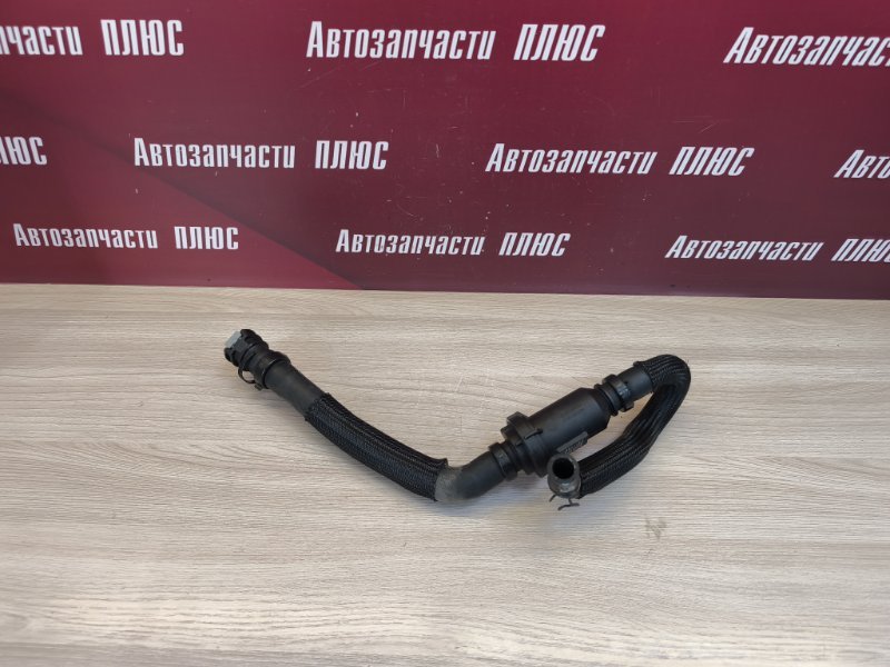 Патрубок системы охлаждения - фото 1