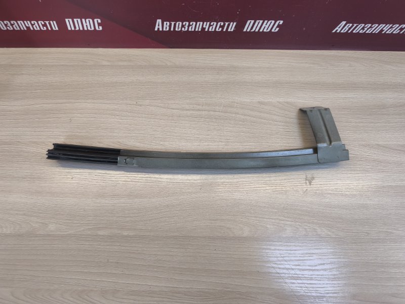 Направляющая стекла двери - фото 5