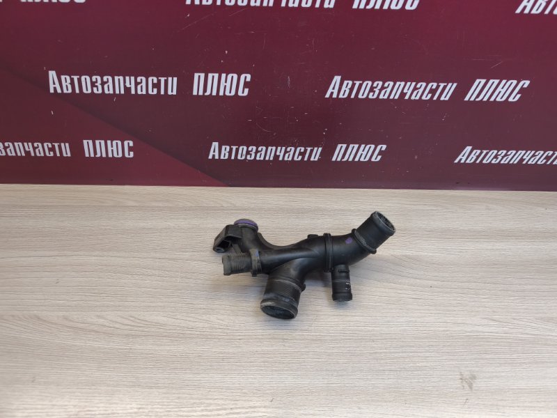 Тройник системы охлаждения - фото 1