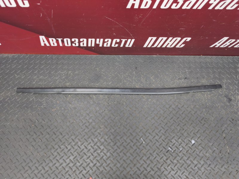 Уплотнитель стекла двери внешний - фото 2