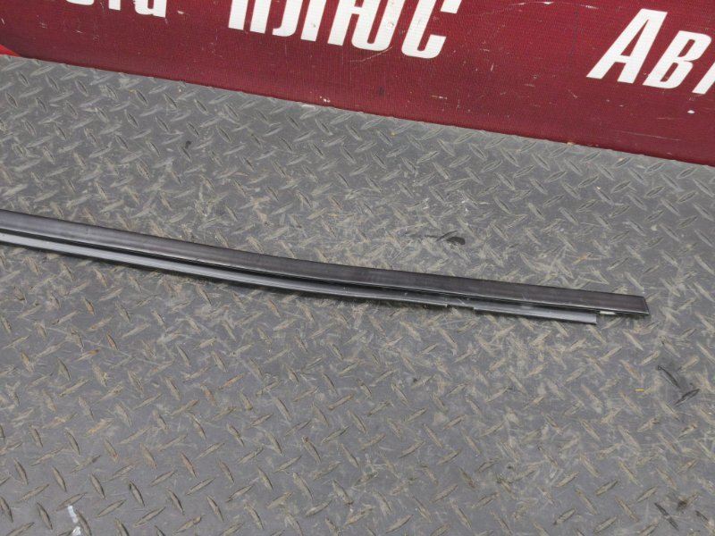 Уплотнитель стекла двери внешний - фото 3