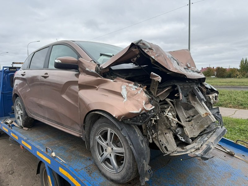 Кузов на запчасти - фото 3