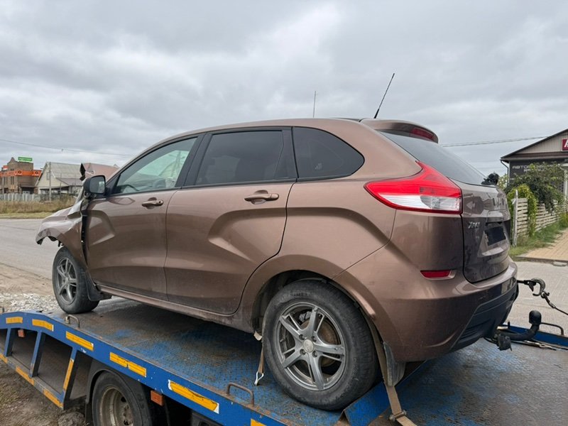 Кузов на запчасти - фото 7