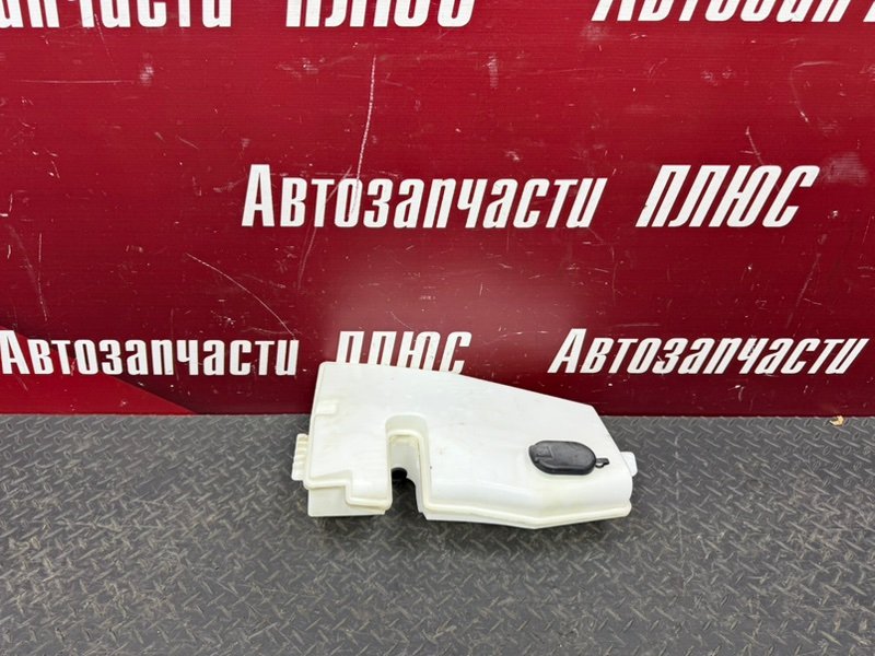 Бачок омывателя - фото 1