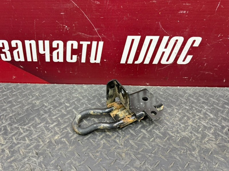 Крюк буксировочный - фото 2