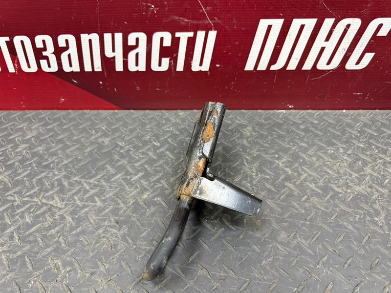 Крюк буксировочный - фото 6