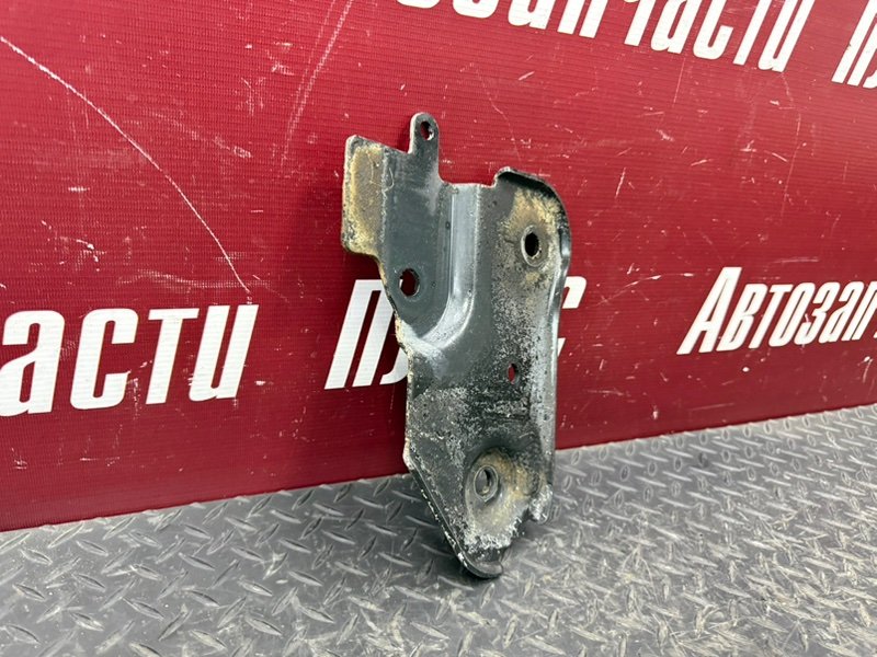 Кронштейн подрамника - фото 5