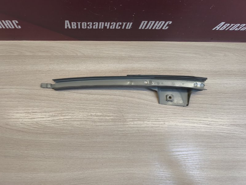 Направляющая стекла     двери - фото 2