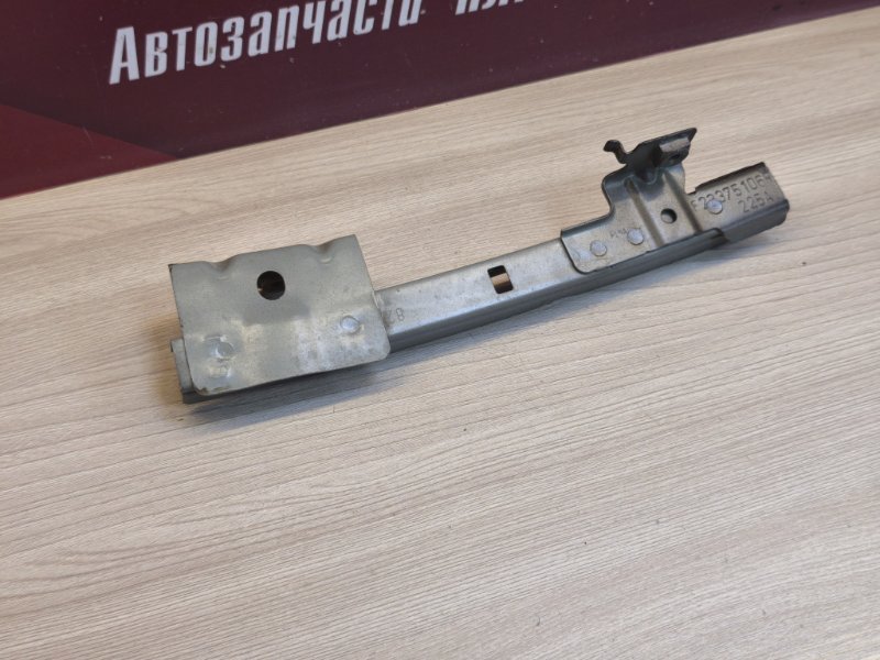 Направляющая стекла двери - фото 9