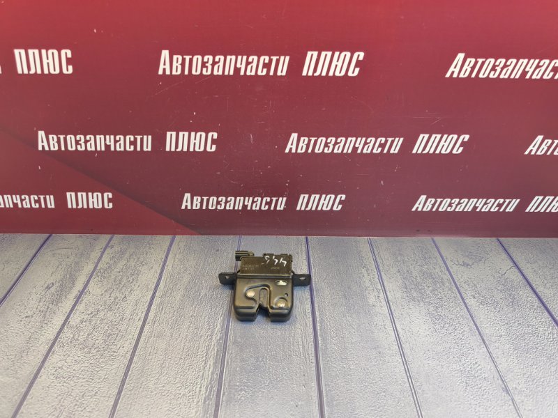 Замок крышки багажника - фото 1