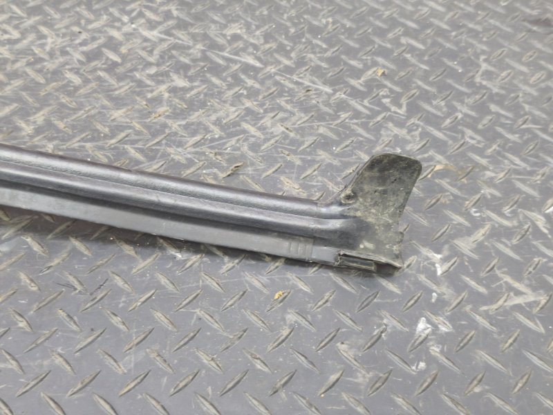 Уплотнительная резинка капота - фото 6