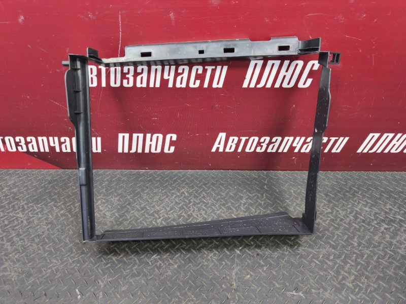 Дефлектор радиатора - фото 9