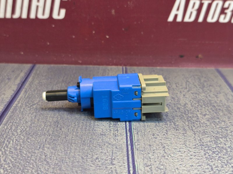 Датчик педали сцепления - фото 8