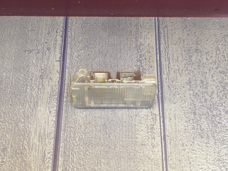 Плафон подсветки багажника - фото 3