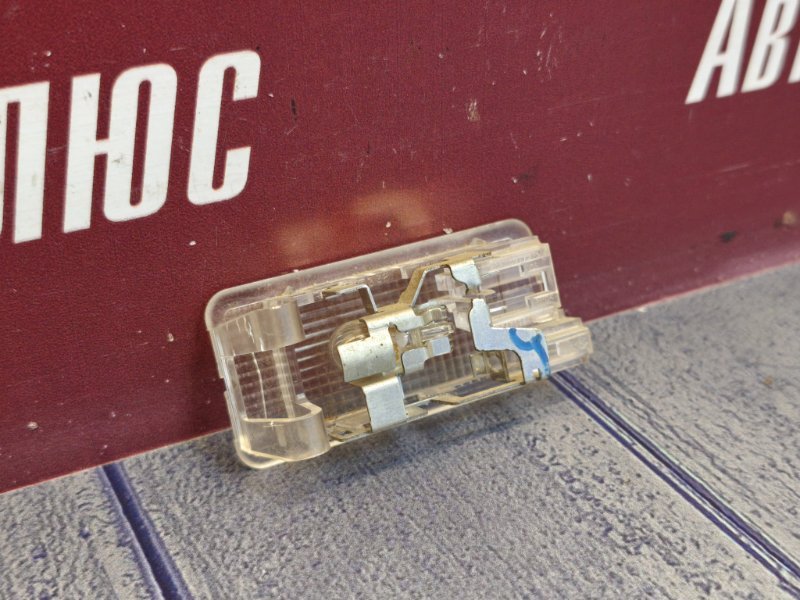 Плафон подсветки багажника - фото 9