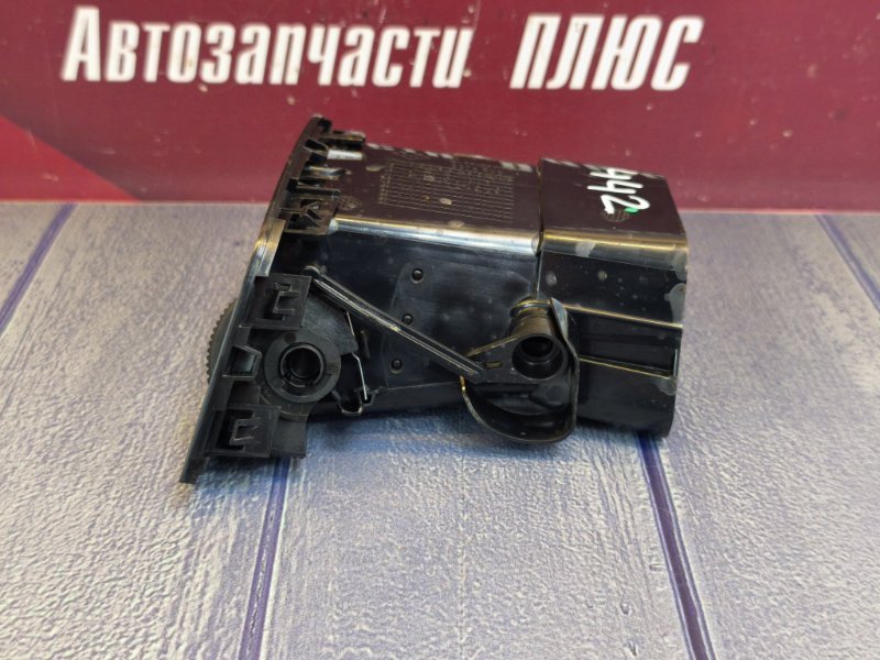 Воздушный дефлектор салона - фото 6