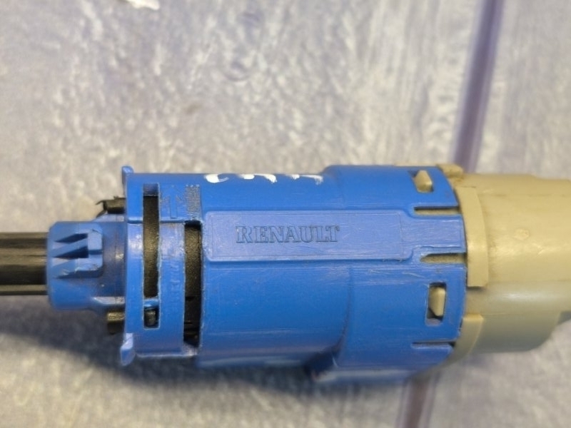 Датчик педали сцепления - фото 8