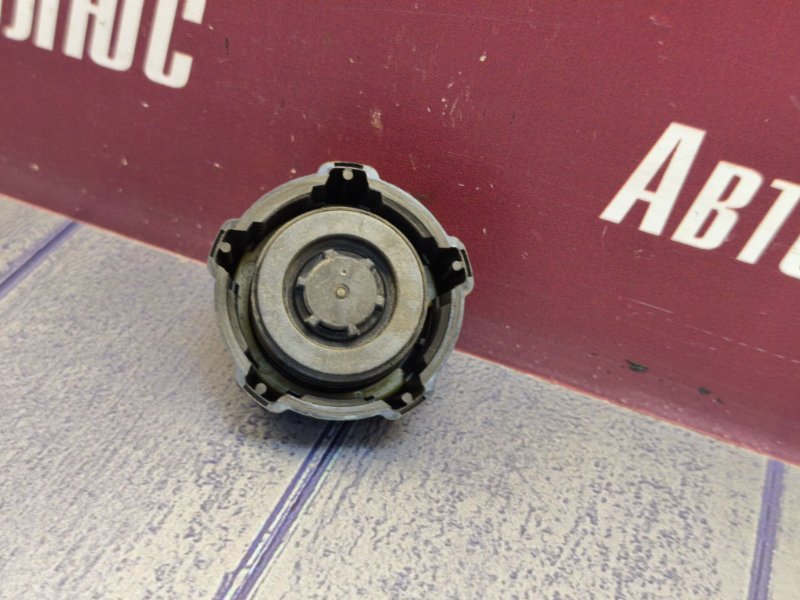 Крышка расширительного бачка - фото 7