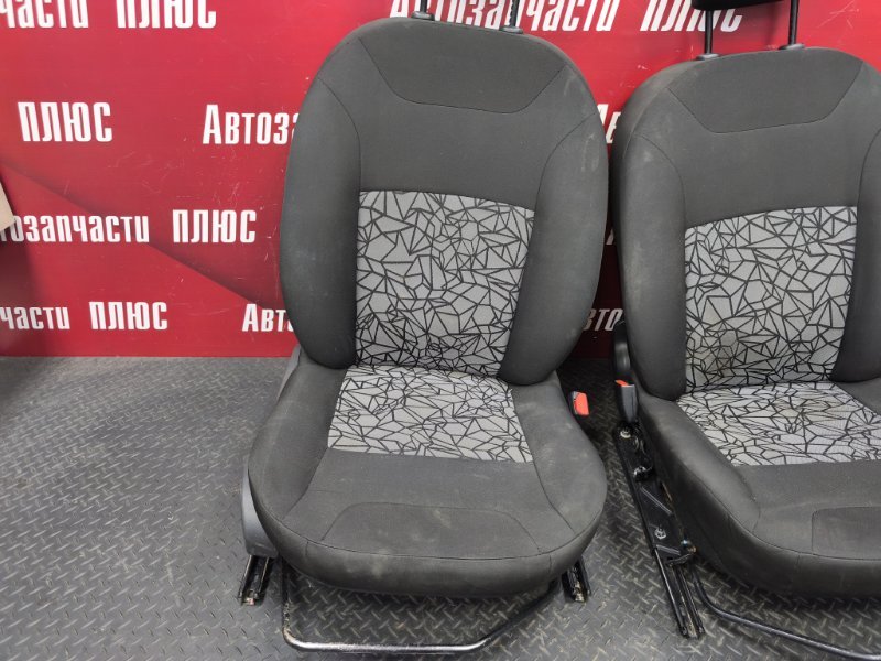 Сиденья комплект - фото 2