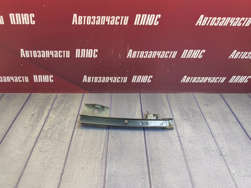 Направляющая стекла     двери - фото 1