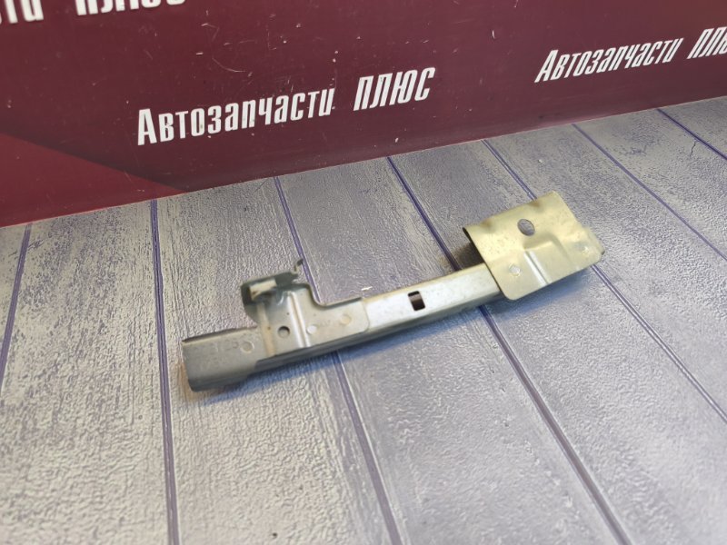 Направляющая стекла     двери - фото 9