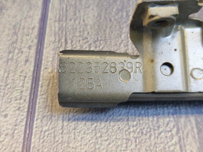 Направляющая стекла     двери - фото 10