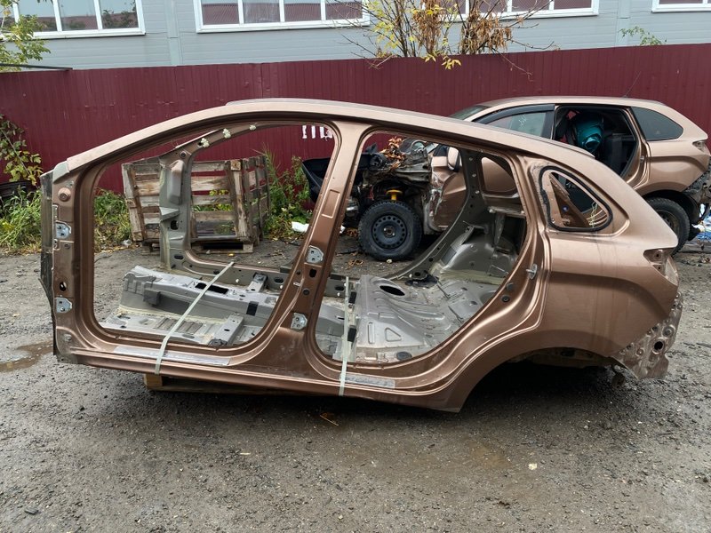 Боковина кузова - фото 1