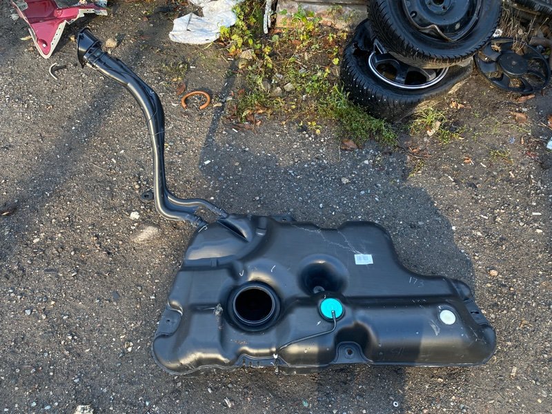 Топливный бак - фото 2