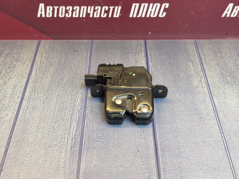 Замок крышки багажника - фото 2