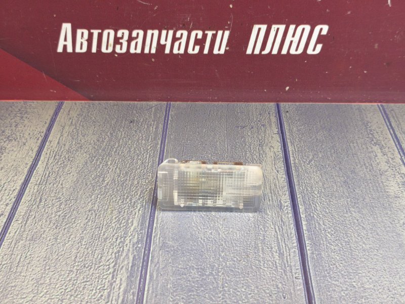 Плафон подсветки багажника - фото 1