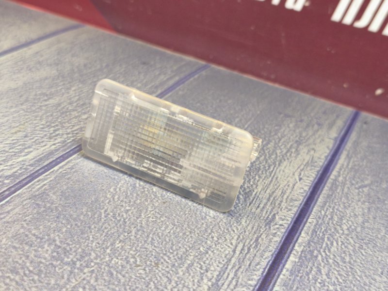 Плафон подсветки багажника - фото 3