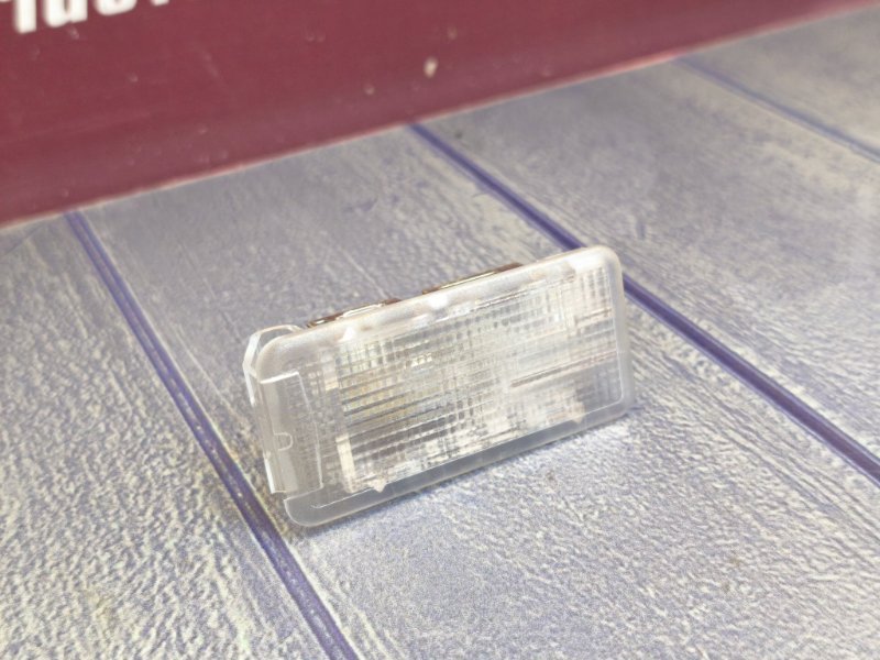 Плафон подсветки багажника - фото 4