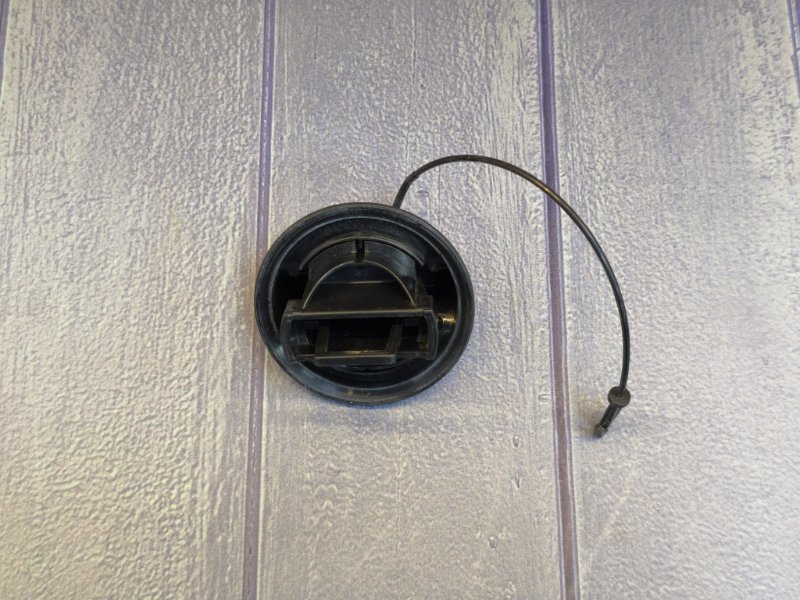 Крышка топливного бака - фото 7