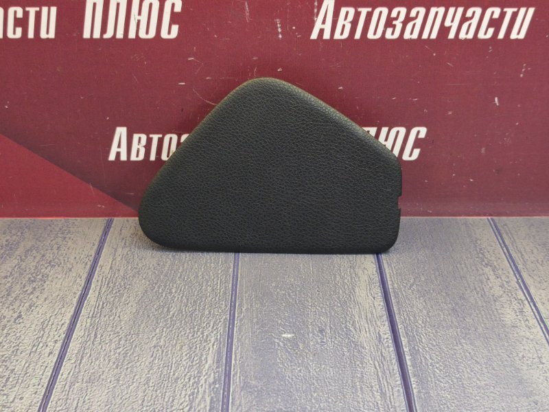 Крышка блока предохранителей - фото 2