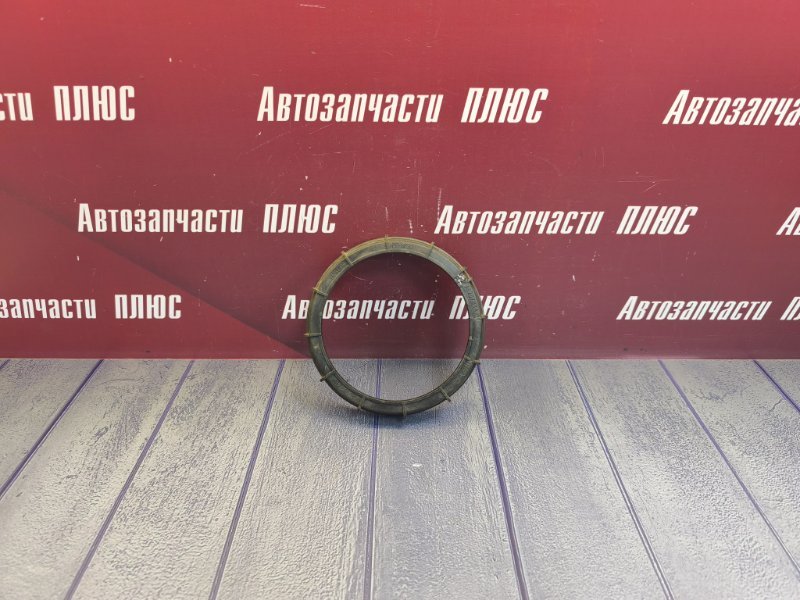 Гайка топливного насоса - фото 1