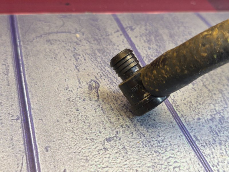 Шланг вакуумного усилителя - фото 6