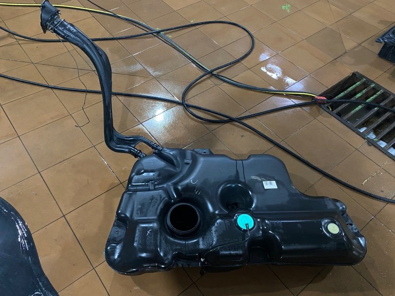 Топливный бак - фото 2